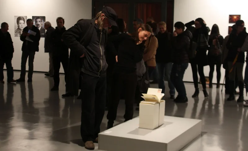 Kate Howlett-Jones - A Pocket Dictionary of the World’s Most Iconic Photographs
